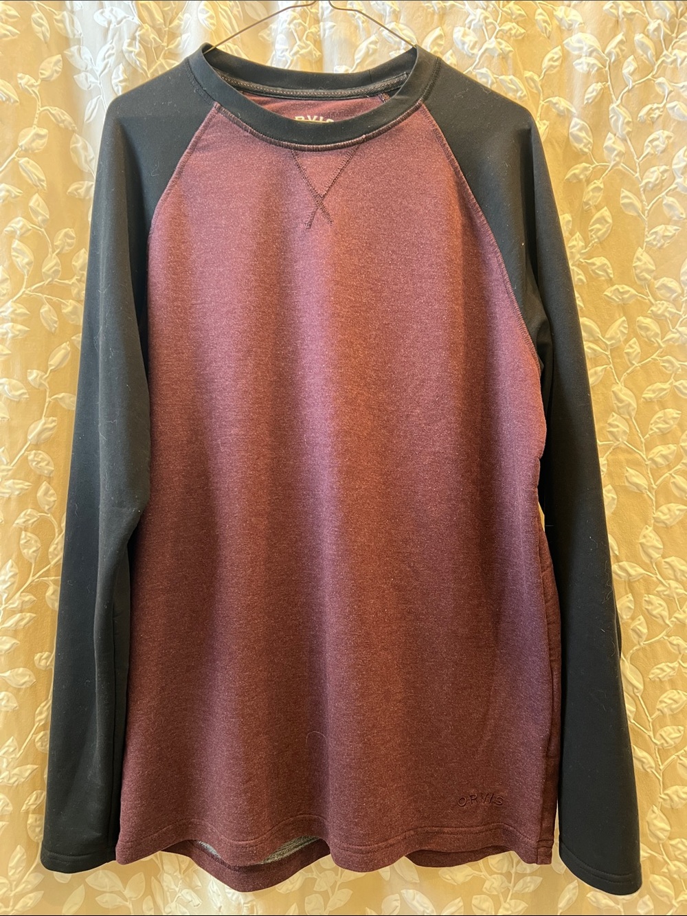 Orvis Maroon and Black Raglan Long-Sleeve baseball sleeve cozy Shirt Medium